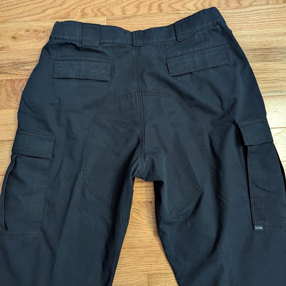 2 Pairs 5.11 Tactical Men’s XL Short Relaxed Fit TDU® Cargo Pant Workwear - Picture 12 of 15